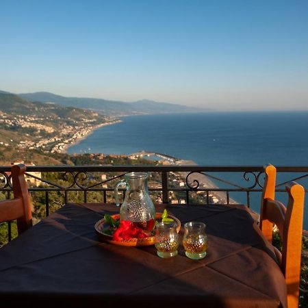 Azienda Agrituristica Le Terre Di San Leonardo Cetraro Eksteriør bilde