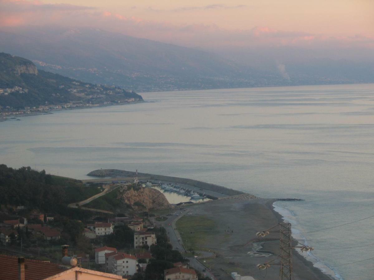 Azienda Agrituristica Le Terre Di San Leonardo Cetraro Eksteriør bilde