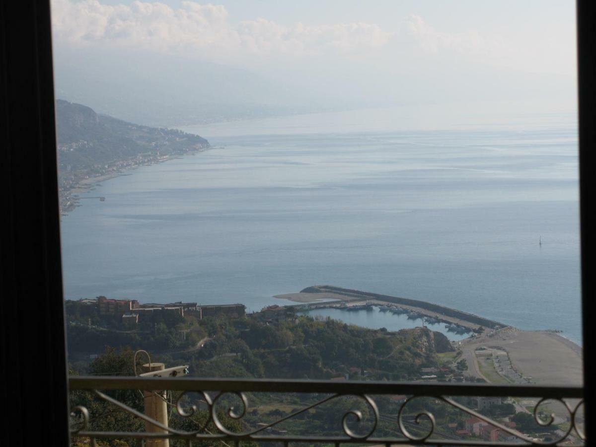 Azienda Agrituristica Le Terre Di San Leonardo Cetraro Eksteriør bilde