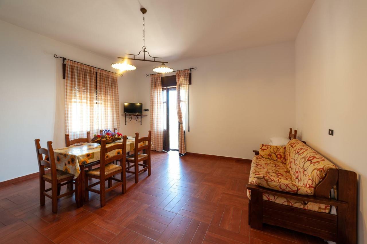Azienda Agrituristica Le Terre Di San Leonardo Cetraro Eksteriør bilde